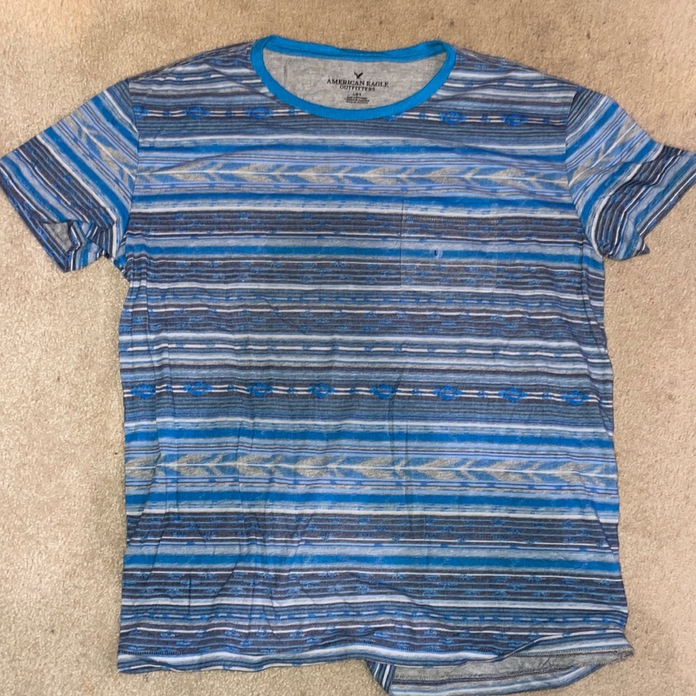 American eagle  blue patterned T shirt